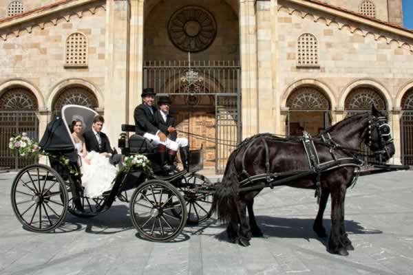 Alquiler de carruaje Milord para servicio de Boda